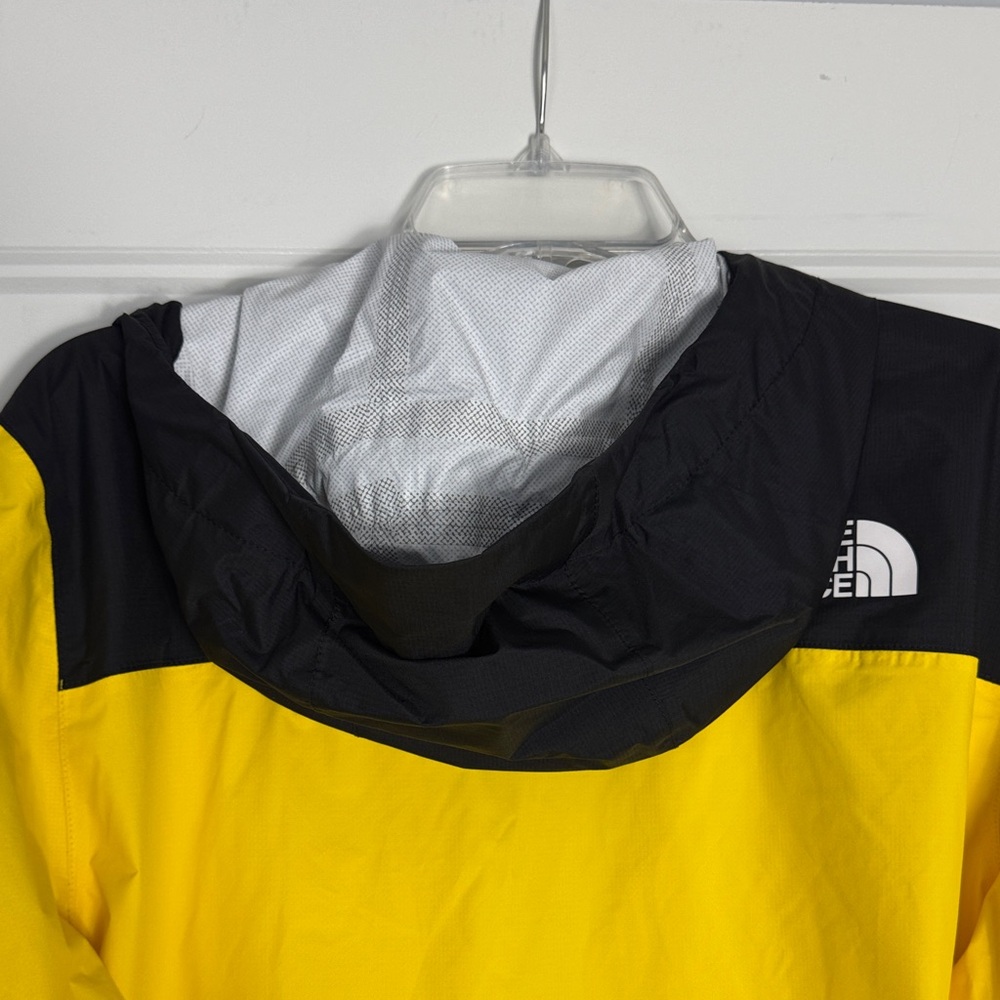 The North Face Men's lightning Yellow and Black Raincoat - Picture 6 of 6